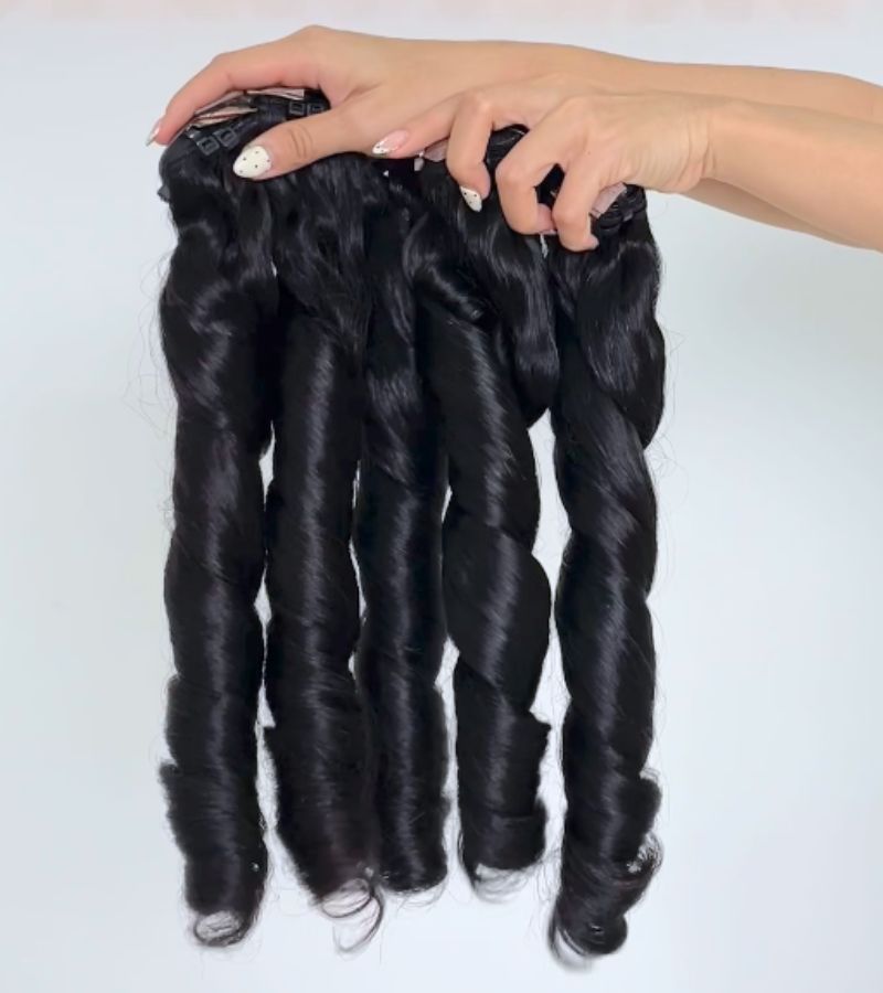 Natural Wavy Raw Hair Weft | 100% Raw Vietnamese Human Hair 3 Natural Wavy Raw Hair