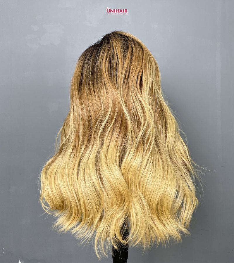 Ombre Golden Blonde Body Wave Wig 18 Inches - 13x6 HD Frontal Wig | Unihairvn 4 Ombre Golden Blonde Body Wave Wig 18 Inches - 13x6 HD Frontal Wig