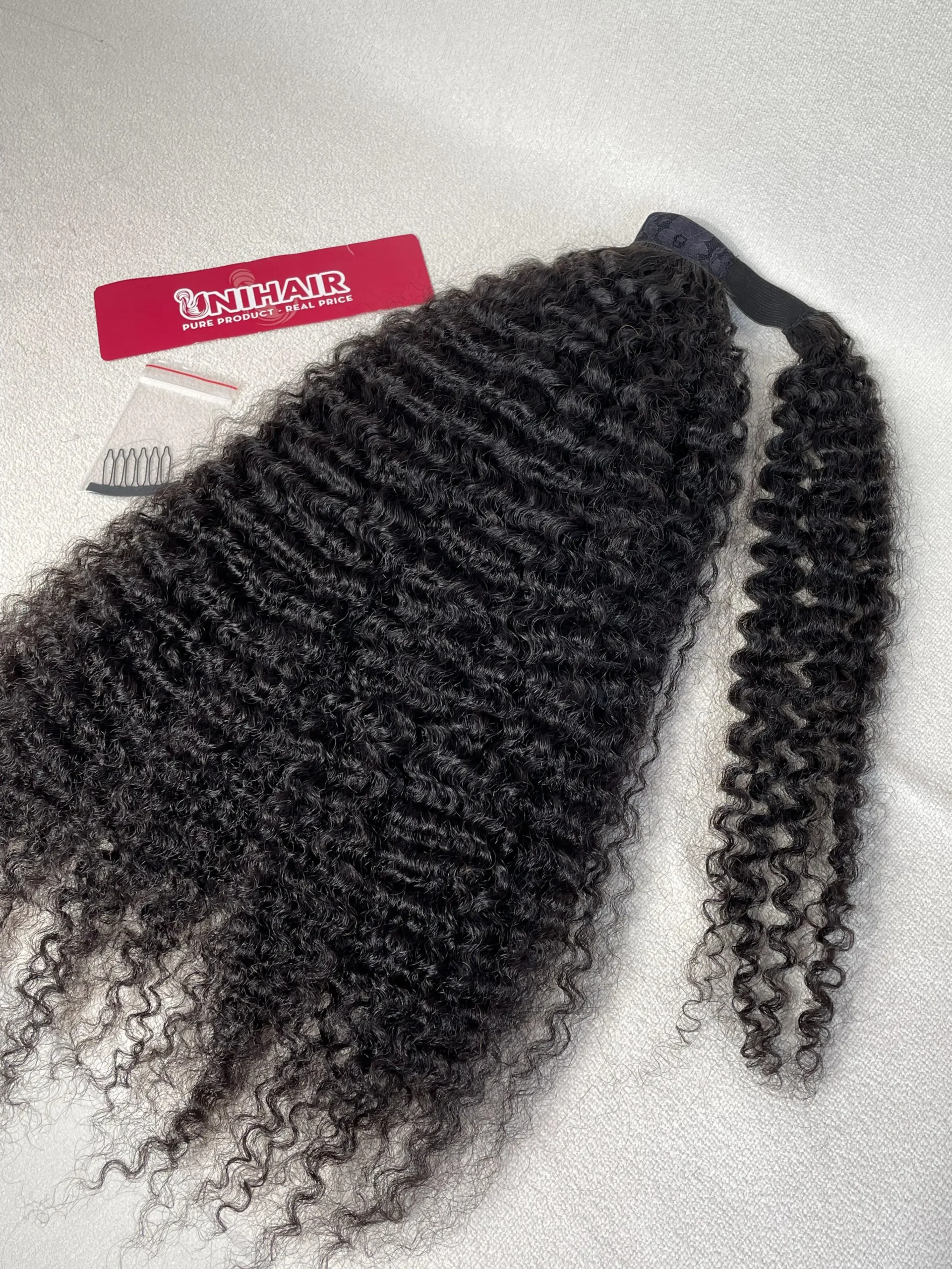 Pocket Ponytail Compact Attachment Use Case Pocket ponytail extension compact attachment use case
