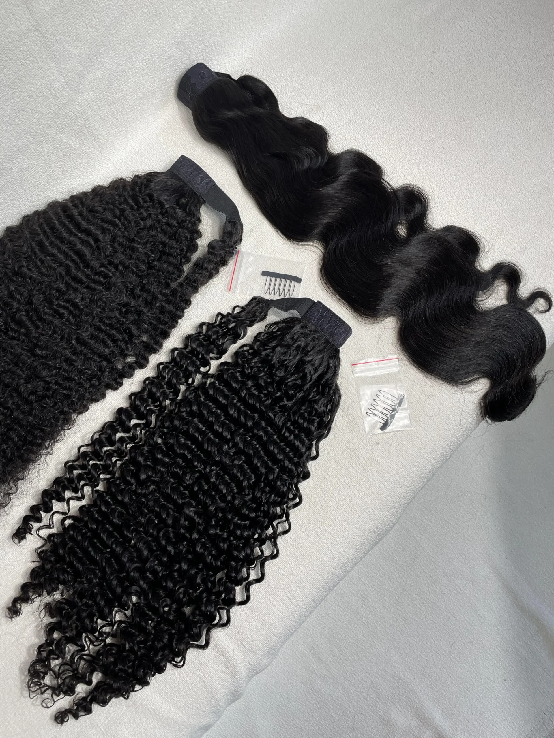 Pocket Ponytail Extension Application View Pocket ponytail extension application view for compact attachment