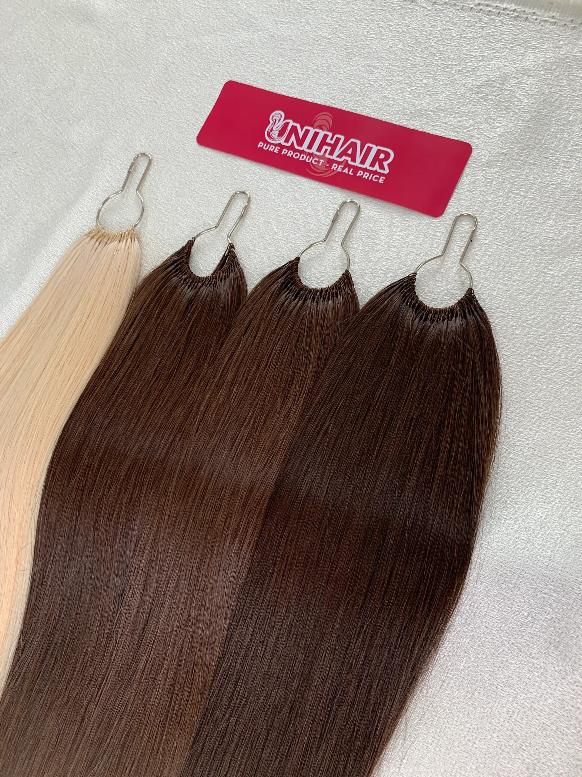 9D Feather Extensions natural blend and lightweight movement benefit image 9D Feather Extensions natural blend and lightweight movement benefit image