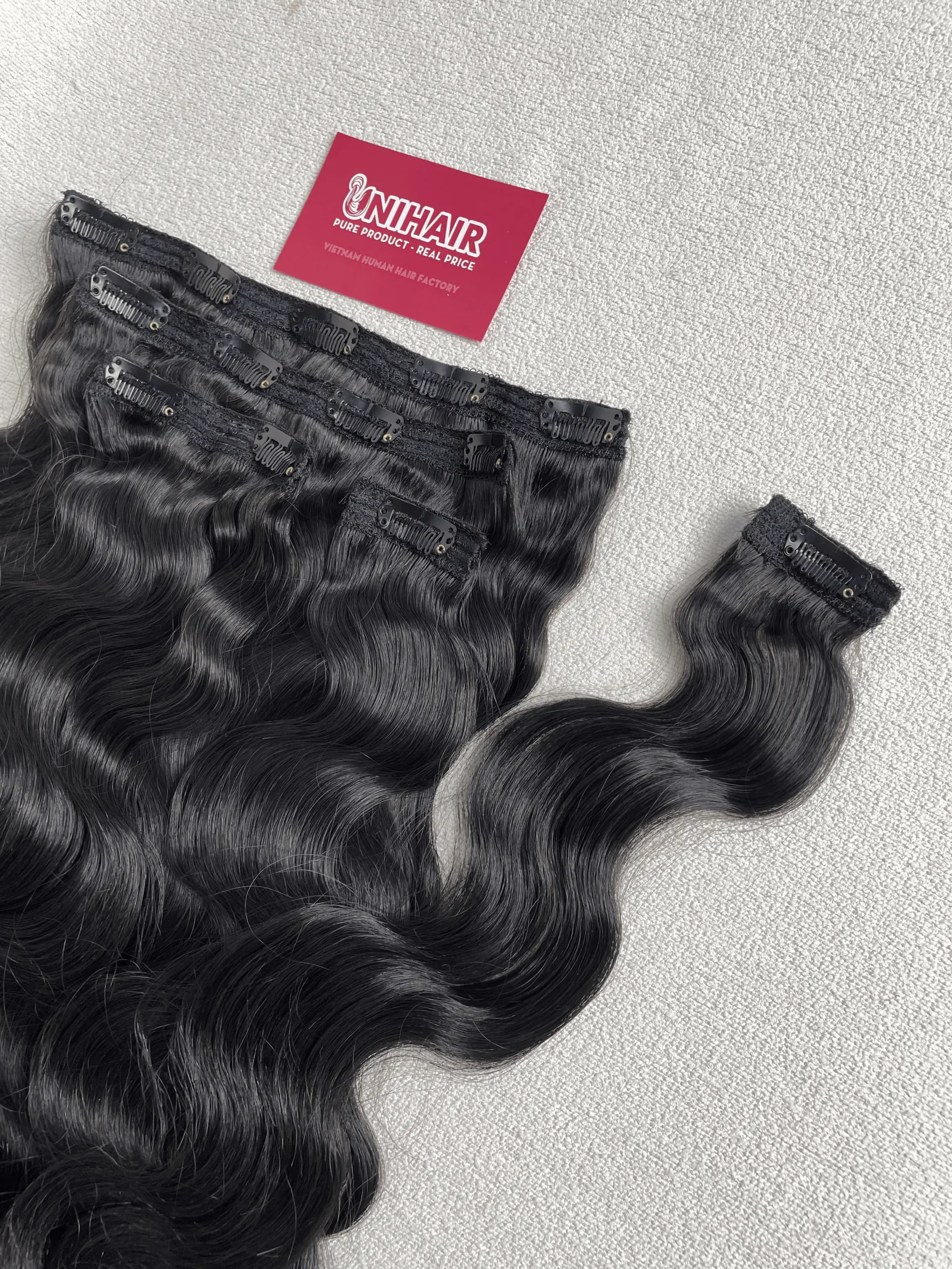 Clip-In Hair Extensions image 33 showing product gallery close-up by Unihairvn Vietnam hair factory Clip-In Hair Extensions image 33 showing product gallery close-up by Unihairvn Vietnam hair factory
