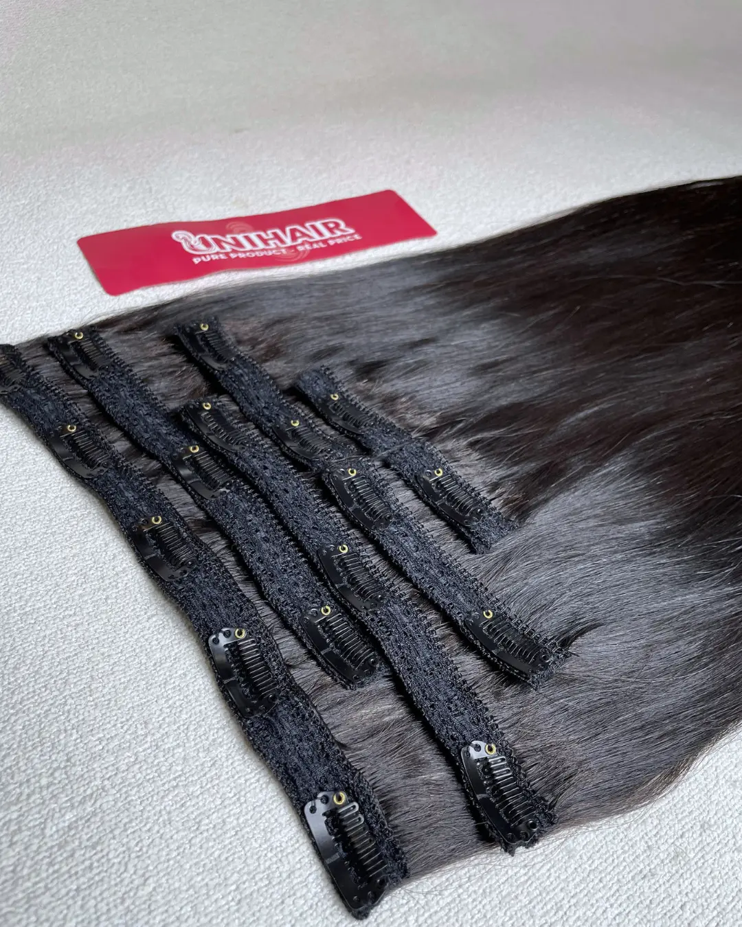 Clip-In Hair Extensions image 44 showing product gallery close-up by Unihairvn Vietnam hair factory Clip-In Hair Extensions image 44 showing product gallery close-up by Unihairvn Vietnam hair factory