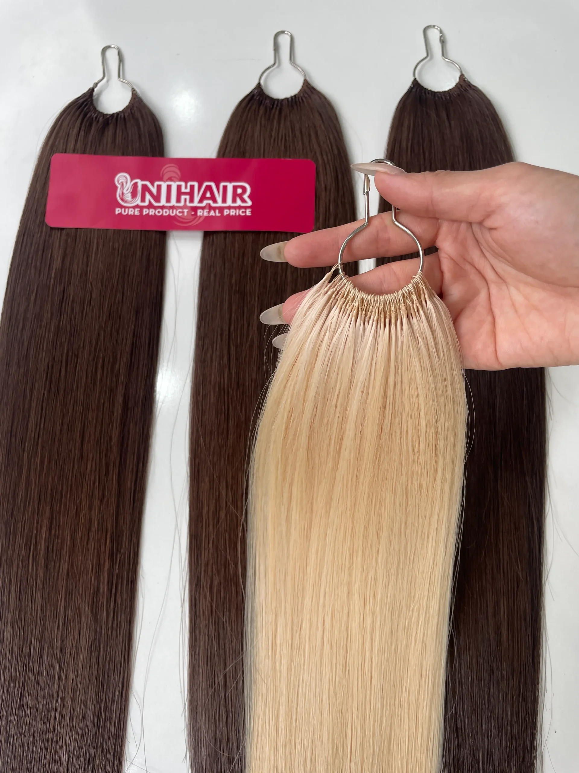 9D Feather extension finished look with lightweight natural movement 9D Feather extension finished look with lightweight natural movement