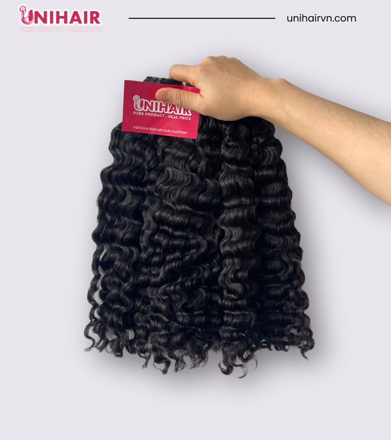 Raw Loose Curly Weave Hair – Vietnamese Human Hair with Soft S-Pattern Curls
